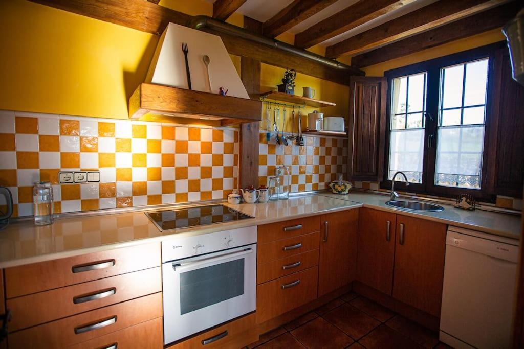 Casa Independiente Con Chimena, Jardin Y Barbacoa Santander Eksteriør bilde